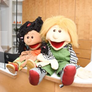 logopaedie-lynen-rezeption-handpuppen